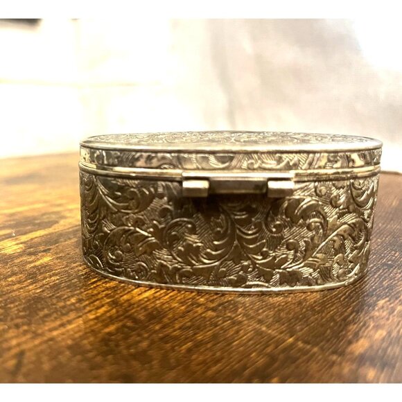 Vintage 1970s Ornate Silver-Plated Trinket Box With Red Velvet Lining - Picture 7 of 11